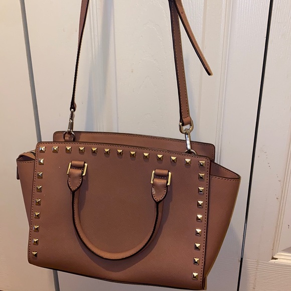 ❣️SOLD❣️Michael Kors Studded Selma Purse - Picture 5 of 6